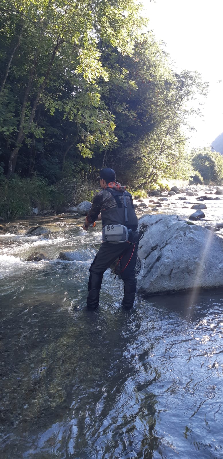 Escursione guidata a mosca nei torrenti della Valle Camonica